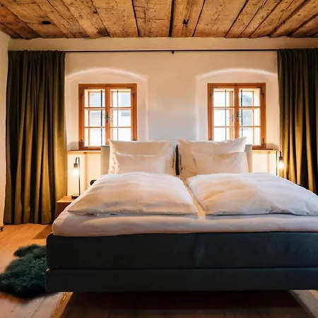 Tatil Evi Doerfl In Der Strass *